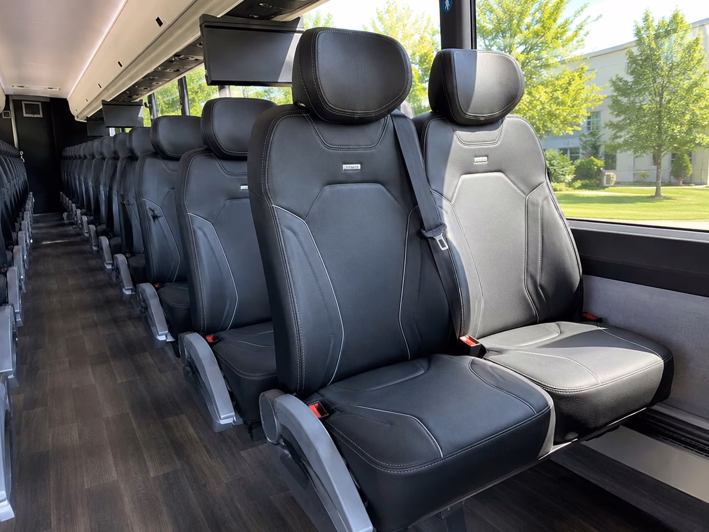 melbourne charter bus rentals for corporate events and commutes